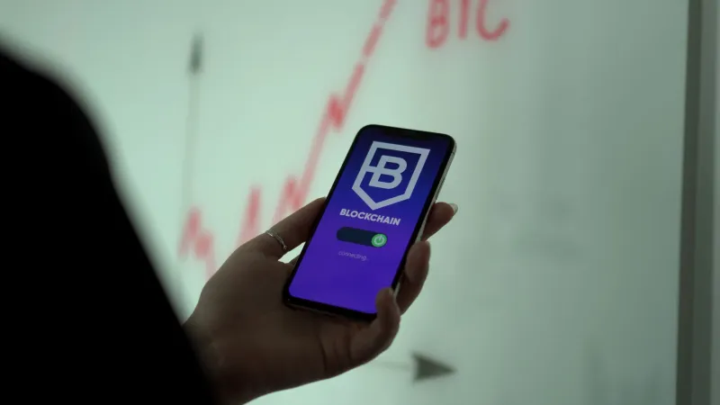 The Silence Before the Move: Decoding Whale Inactivity as a Directional Signal